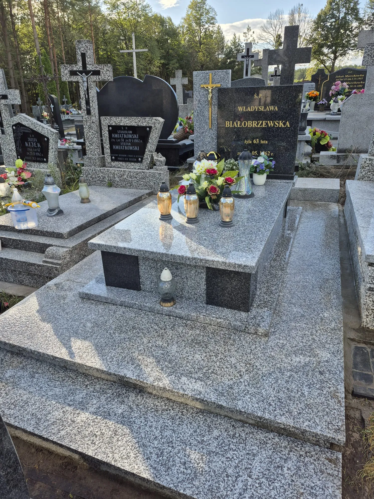 Realizacja kamieniarska 4 — Zakład Kamieniarski Paulina i Maria Banach, Stara Łomża