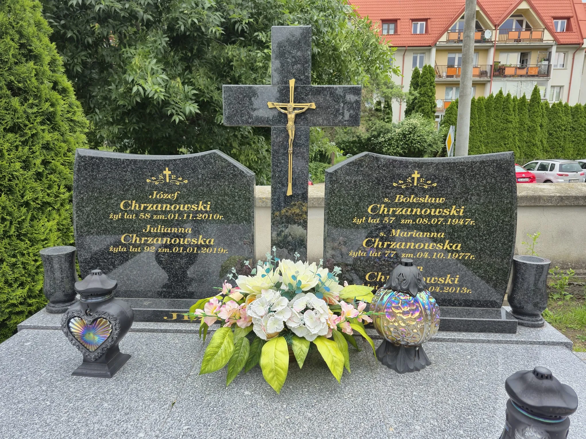 Realizacja kamieniarska 25 — Zakład Kamieniarski Paulina i Maria Banach, Stara Łomża